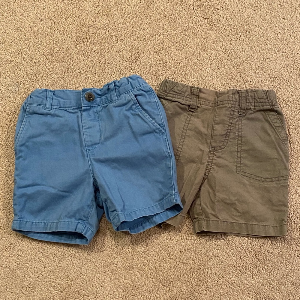 LOT of 2 toddler boys shorts